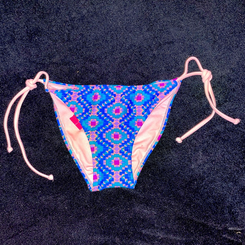 S bikini bottom scrunch back side ties